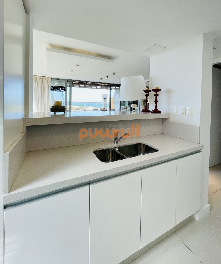 Apartamento ID.2146 - Venta OPORTUNIDAD de exclusivo departamento de tres dormitorios y Parrillero en Punta Ballena