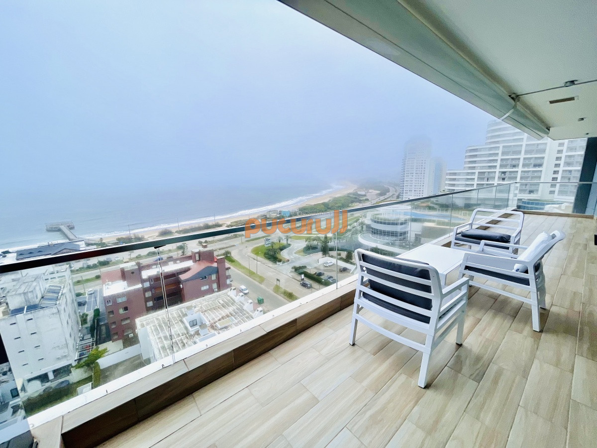 Apartamento ID.1470 - Moderno Apartamento de 3 Suites en Playa Mansa con Vista al Mar