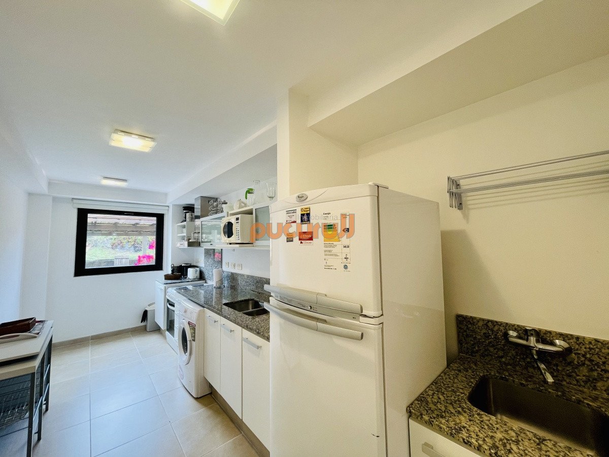 Apartamento ID.1455 - Alquiler temporario de apartamento de dos dormitorios con Parrillero de uso exclusivo en complejo privado de Punta Ballena