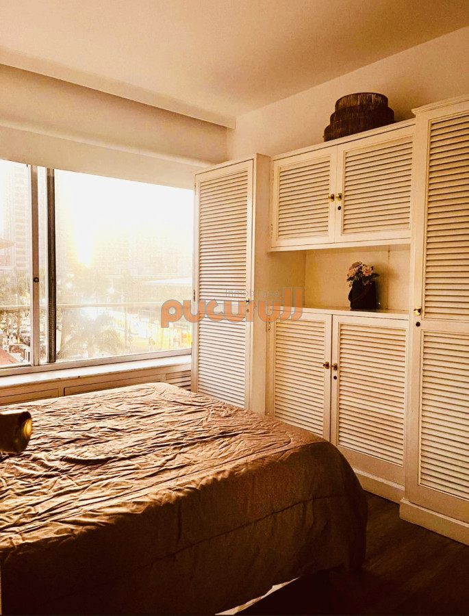 Apartamento ID.2257 - Apartamento de 2 Dormitorios en el corazón de la Península de Punta del Este
