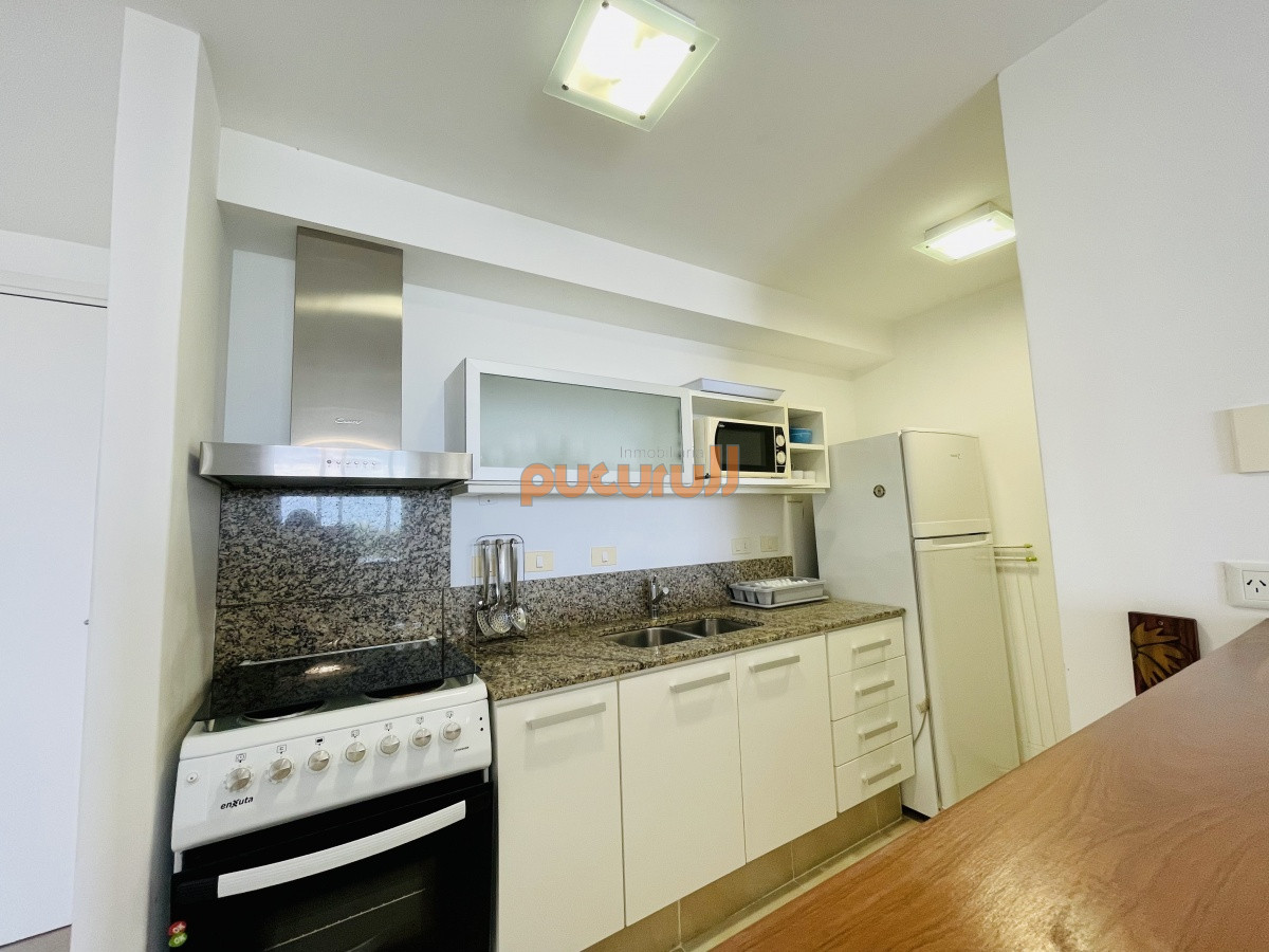Apartamento ID.1981 - Alquiler temporario de apartamento de un dormitorio con parrillero y jardín, Punta Ballena
