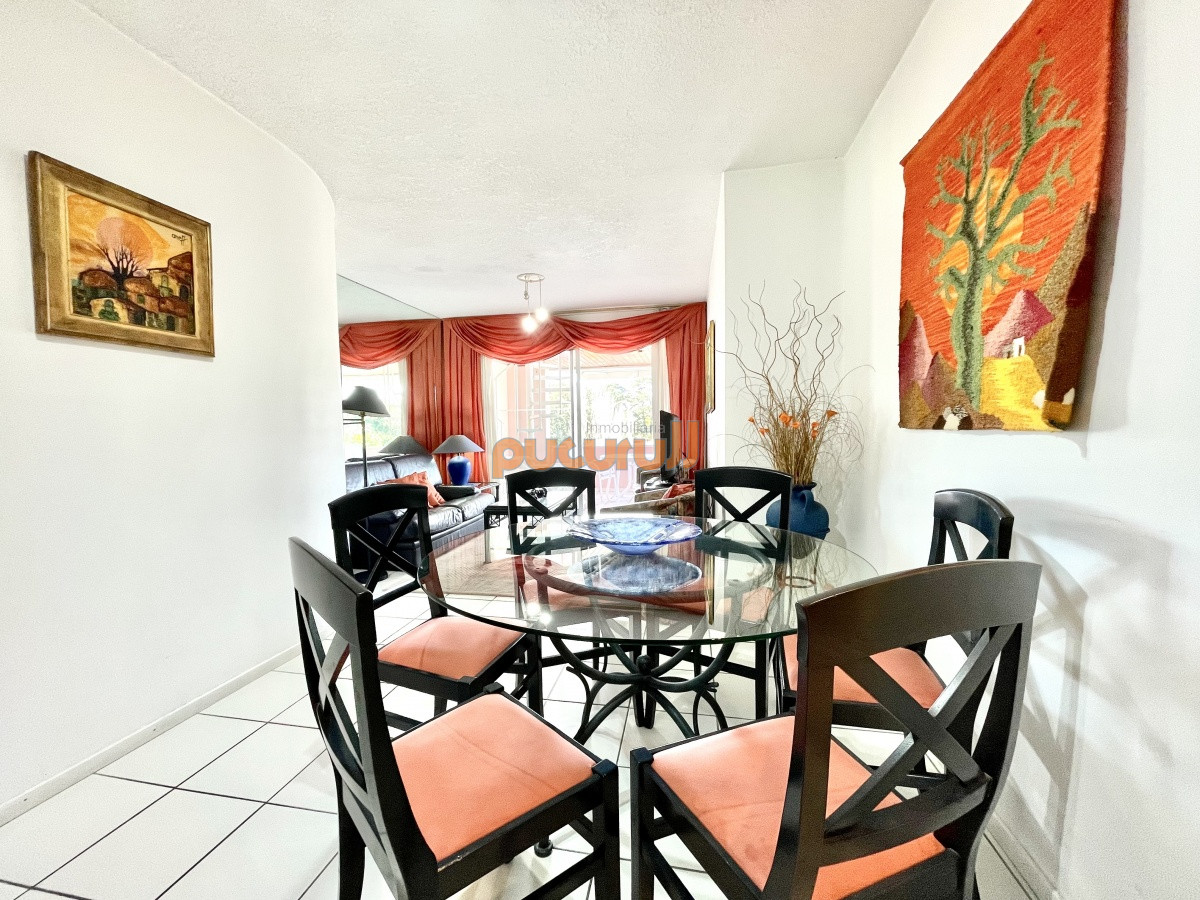 Apartamento ID.1927 - Penthouse de 3 Dormitorios y Terraza Parrillero a metros de Playa Mansa