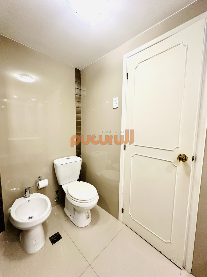 Apartamento ID.2708 - Venta de apartamento en Península de Punta del este con 3 dormitorios y 2 baños reciclado 