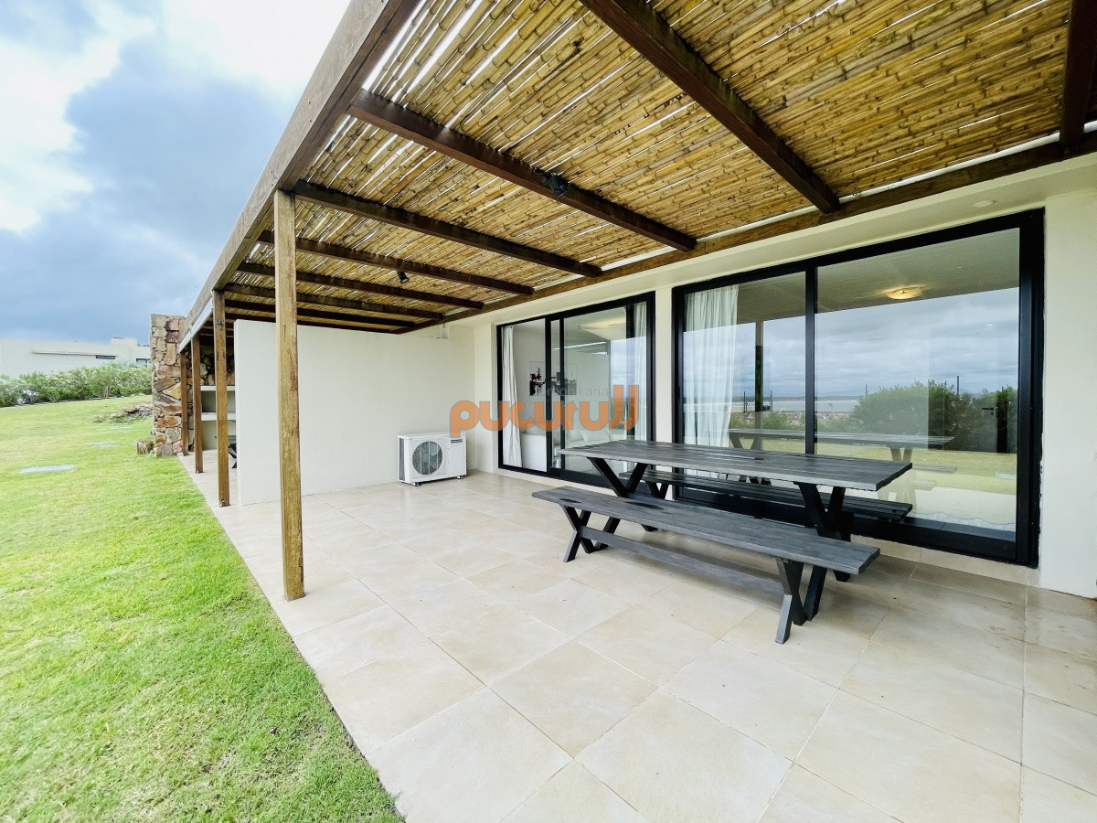 Apartamento ID.1981 - Alquiler temporario de apartamento de un dormitorio con parrillero y jardín, Punta Ballena