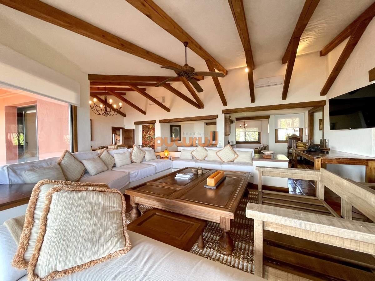 Lomo de la Ballena - GoPunta - Portal Inmobiliario de Punta del Este - Maldonado
