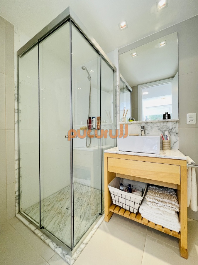 Apartamento ID.2146 - Venta OPORTUNIDAD de exclusivo departamento de tres dormitorios y Parrillero en Punta Ballena