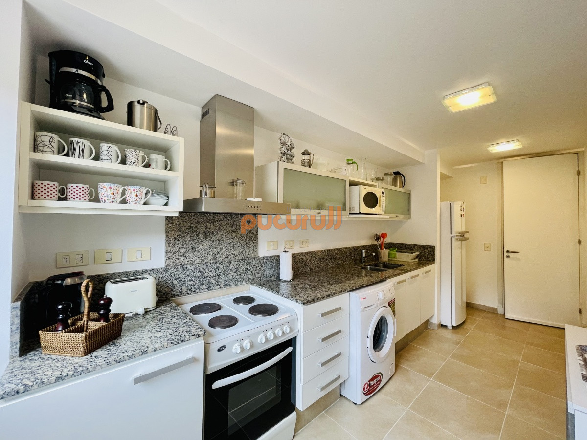 Apartamento ID.1455 - Alquiler temporario de apartamento de dos dormitorios con Parrillero de uso exclusivo en complejo privado de Punta Ballena
