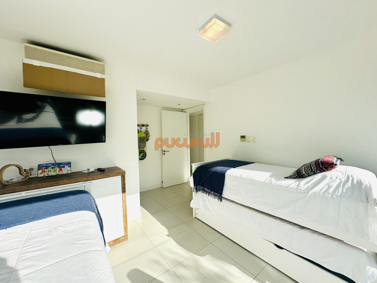 Apartamento ID.2145 - Venta de apartamento de 2 dormitorios y parrillero en la Loma de la Ballena en exlusivo complejo