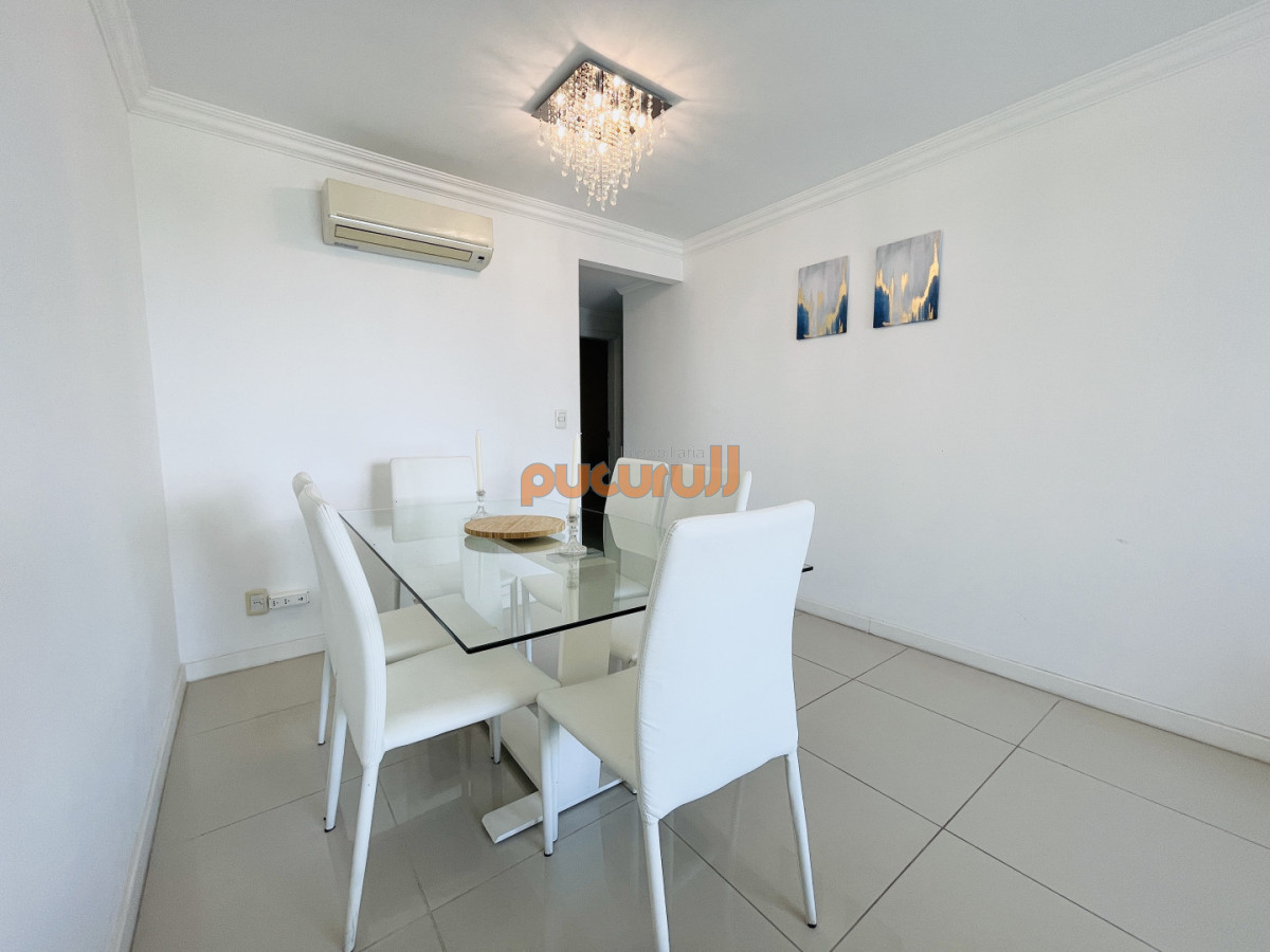 Apartamento ID.2715 - Moderno Apartamento de 2 Dormitorios en Venta, Playa Mansa 