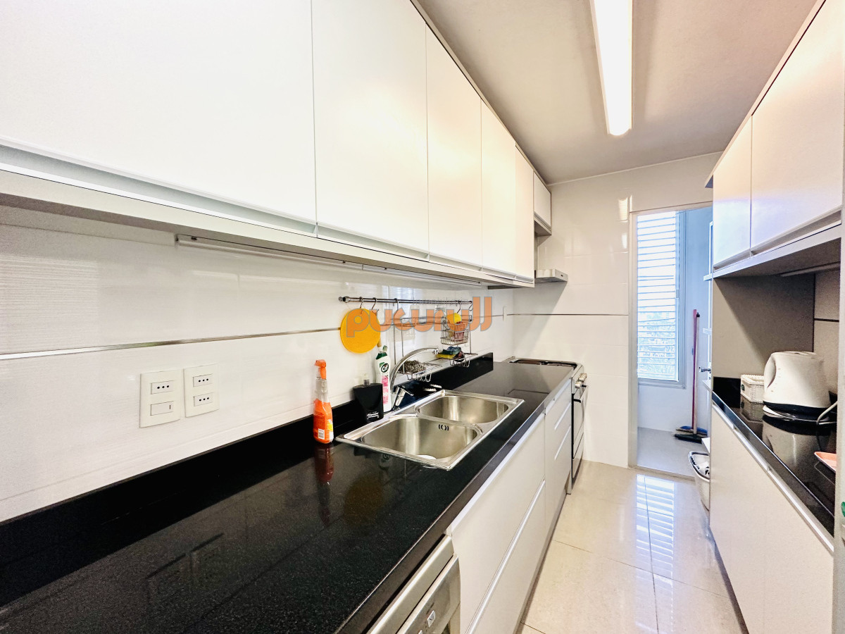 Apartamento ID.2708 - Venta de apartamento en Península de Punta del este con 3 dormitorios y 2 baños reciclado 