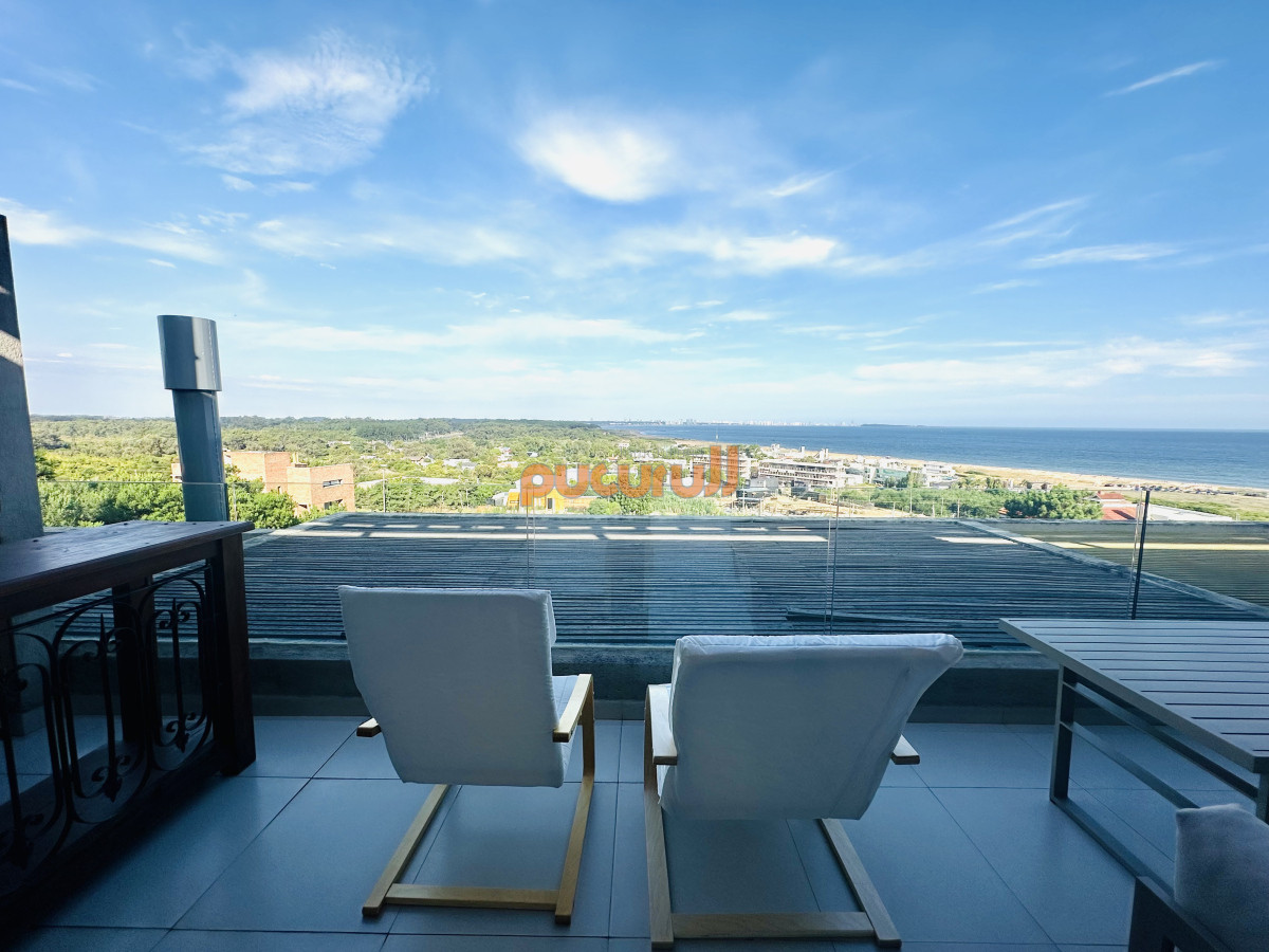 Apartamento ID.2145 - Venta de apartamento de 2 dormitorios y parrillero en la Loma de la Ballena en exlusivo complejo