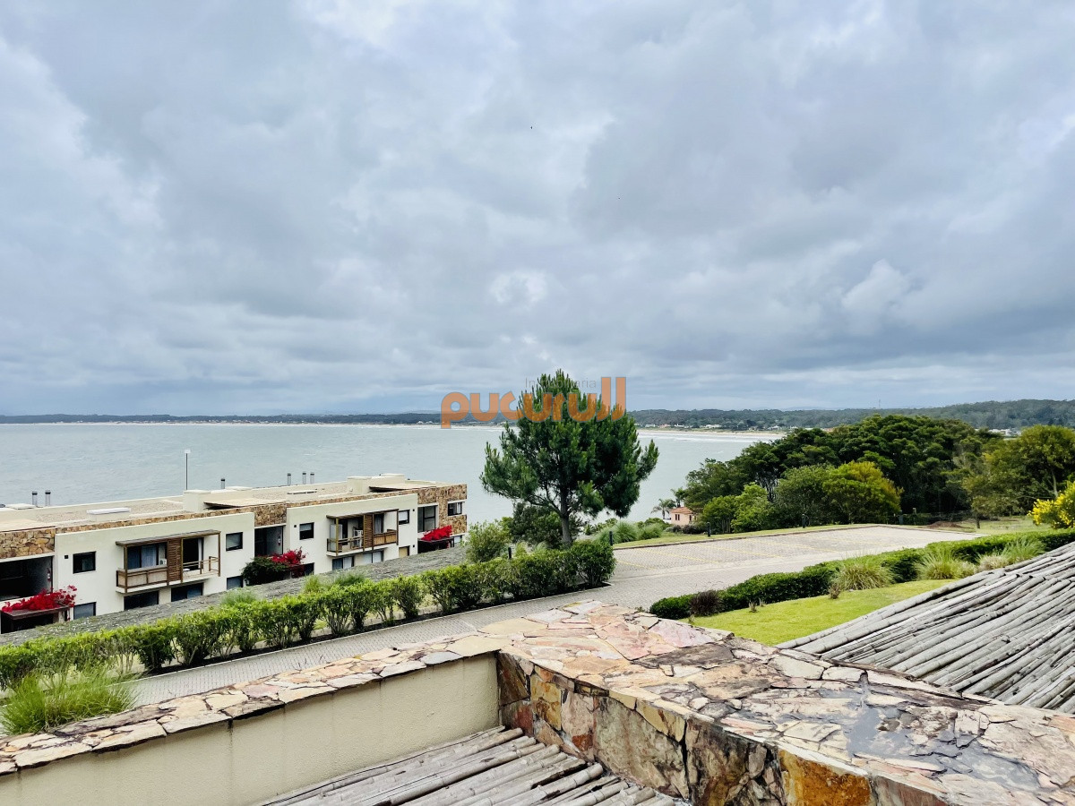 Apartamento ID.1455 - Alquiler temporario de apartamento de dos dormitorios con Parrillero de uso exclusivo en complejo privado de Punta Ballena