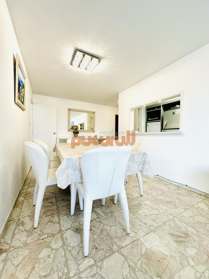 Apartamento ID.2708 - Venta de apartamento en Península de Punta del este con 3 dormitorios y 2 baños reciclado 