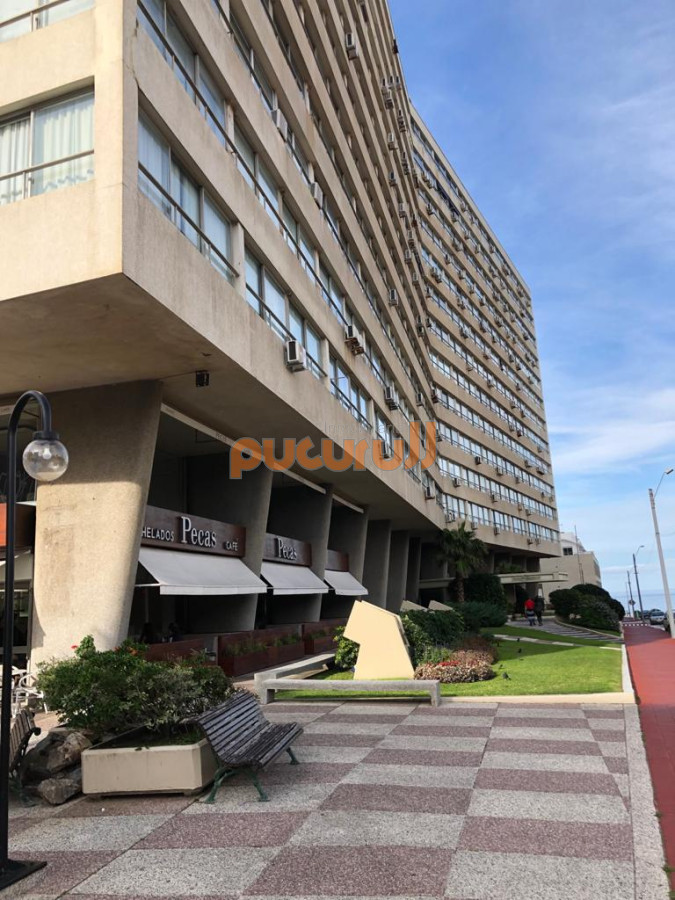 Apartamento ID.2257 - Apartamento de 2 Dormitorios en el corazón de la Península de Punta del Este