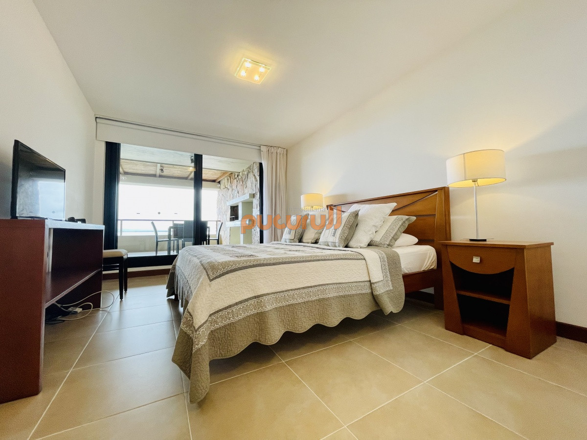 Apartamento ID.1455 - Alquiler temporario de apartamento de dos dormitorios con Parrillero de uso exclusivo en complejo privado de Punta Ballena