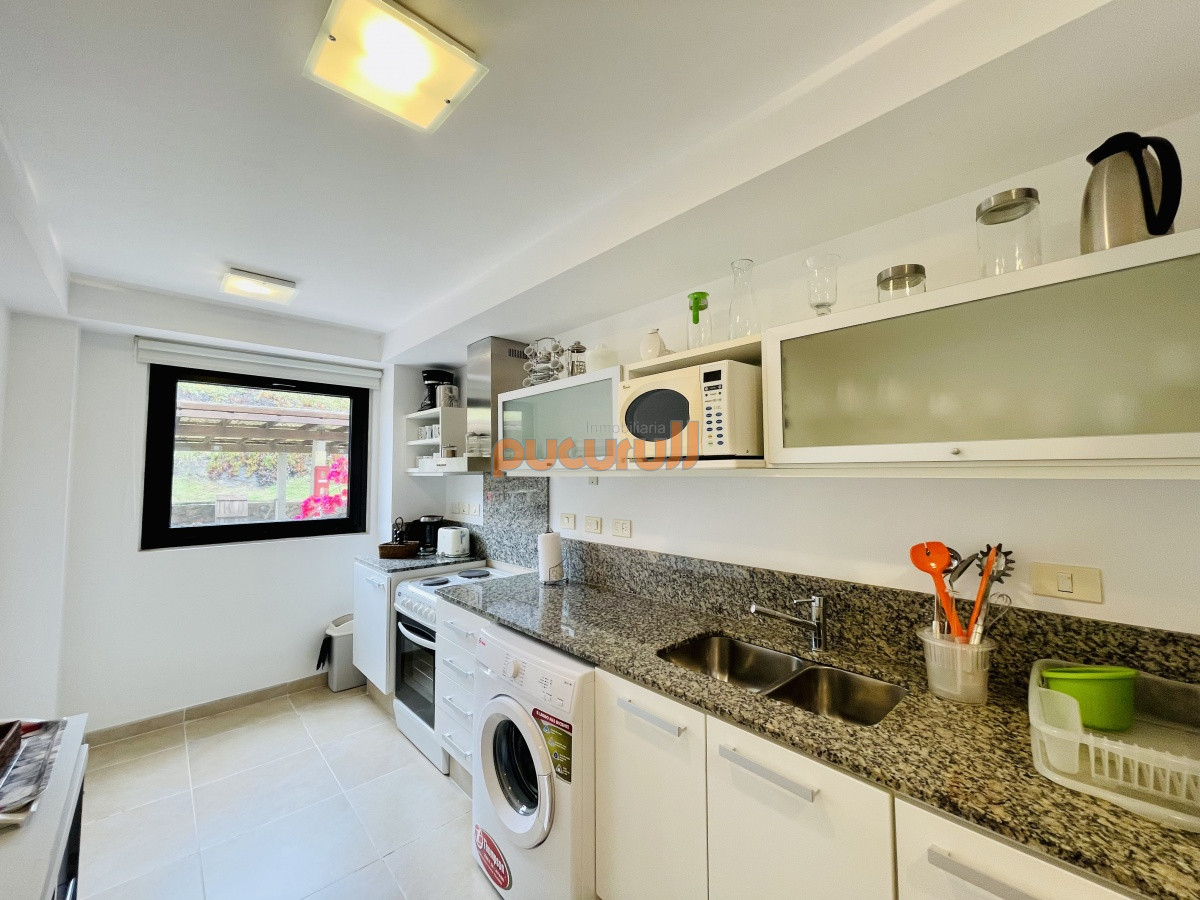 Apartamento ID.1455 - Alquiler temporario de apartamento de dos dormitorios con Parrillero de uso exclusivo en complejo privado de Punta Ballena
