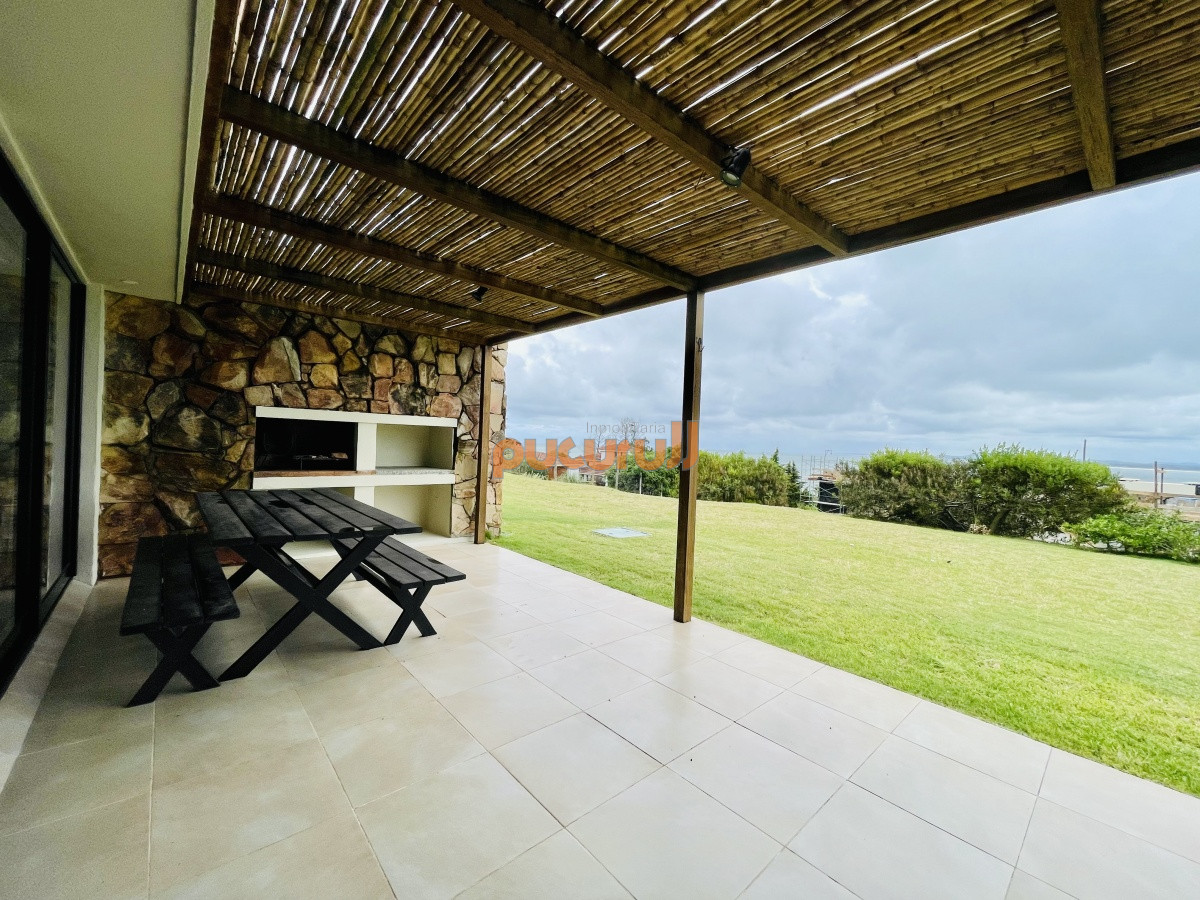 Apartamento ID.1981 - Alquiler temporario de apartamento de un dormitorio con parrillero y jardín, Punta Ballena