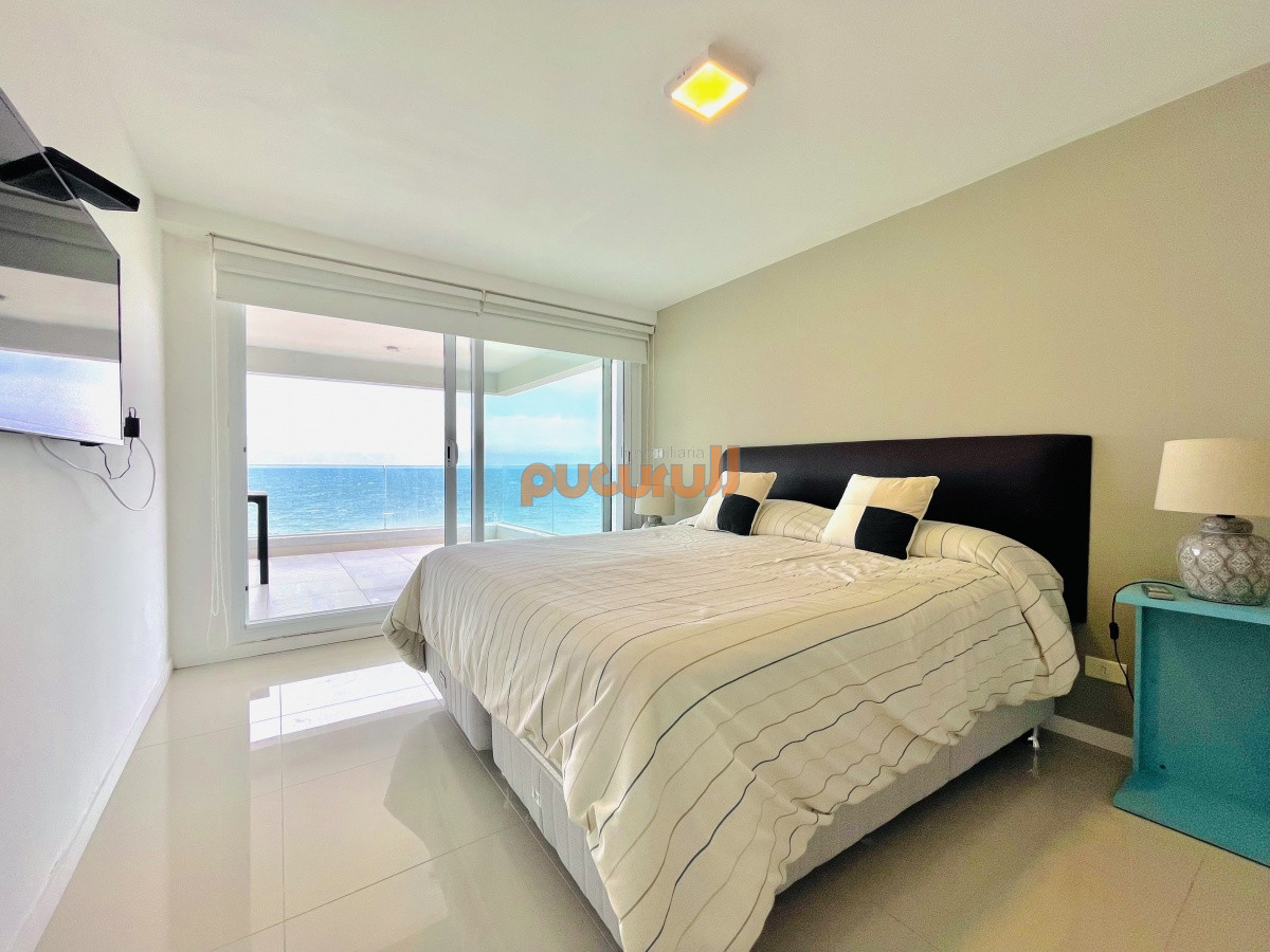 Apartamento ID.1781 - Apartamento de 3 Dormitorios y Parrillero Frente al Mar, Playa Mansa