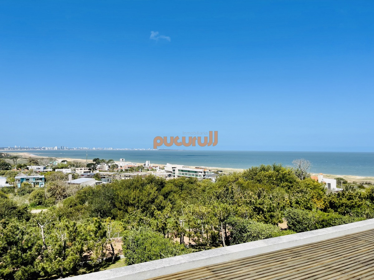 Apartamento ID.2146 - Venta OPORTUNIDAD de exclusivo departamento de tres dormitorios y Parrillero en Punta Ballena
