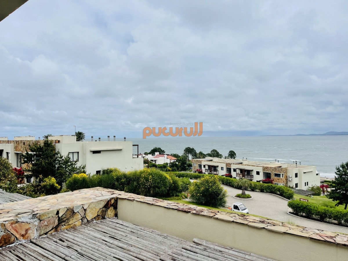 Apartamento ID.1455 - Alquiler temporario de apartamento de dos dormitorios con Parrillero de uso exclusivo en complejo privado de Punta Ballena