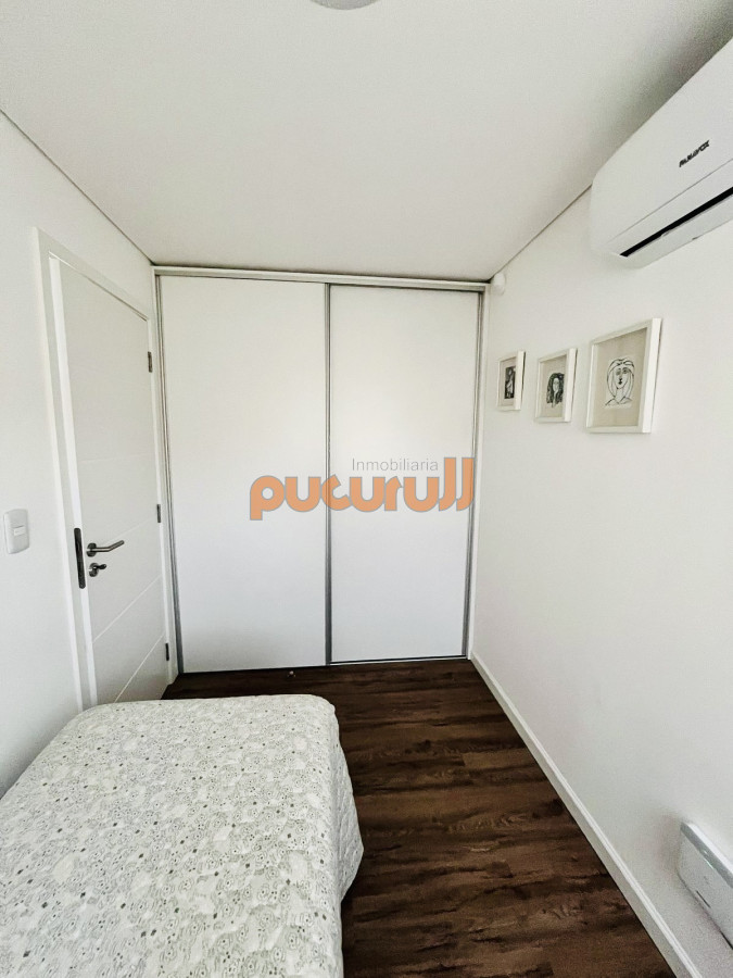 Casa ID.2577 - Moderna Casa de 4 Dormitorios, Piscina Climatizada y Parrillero en Punta Ballena, Barrio Semi Privado