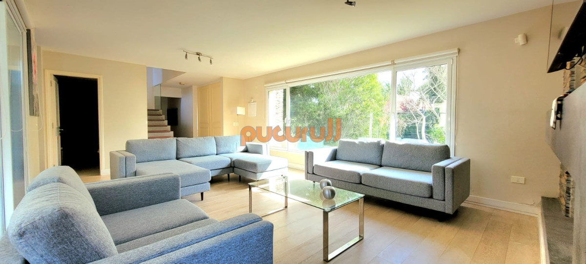 Casa ID.2677 - Casa moderna de 5 dormitorios y Piscina Climatizada en Punta del Este