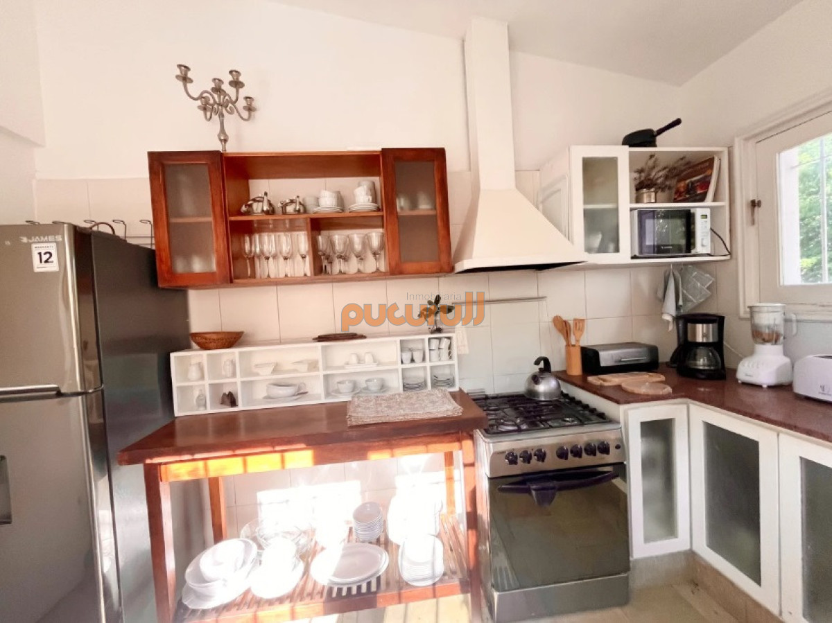 Casa ID.2676 - Cómoda Casa de 5 Dormitorios, Parrillero y Gran Jardín en San Rafael, Punta del Este
