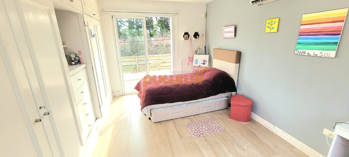 Casa ID.2677 - Casa moderna de 5 dormitorios y Piscina Climatizada en Punta del Este