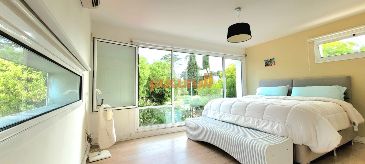 Casa ID.2677 - Casa moderna de 5 dormitorios y Piscina Climatizada en Punta del Este