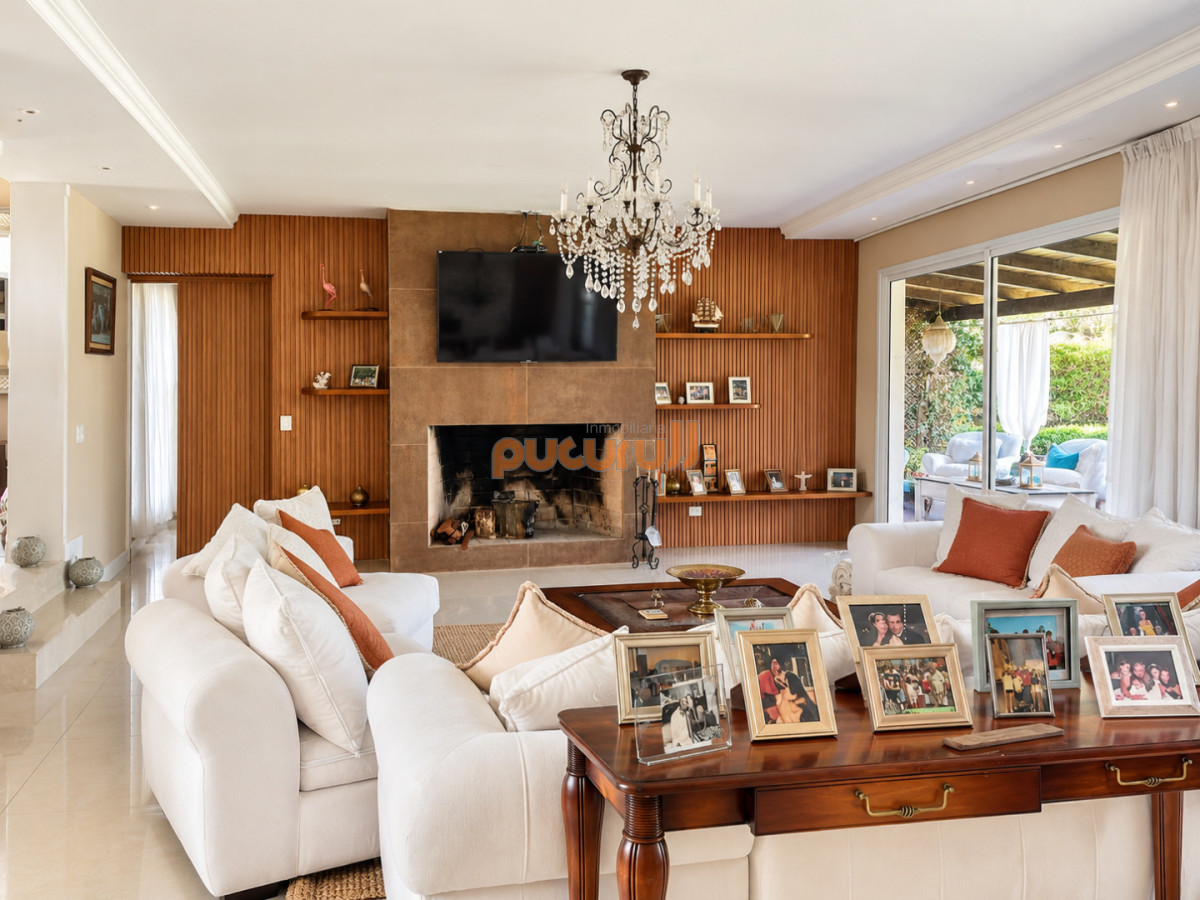 Casa ID.3207 - Excelente Casa de 5 Dormitorios en Barrio Privado La Arbolada, Punta del Este