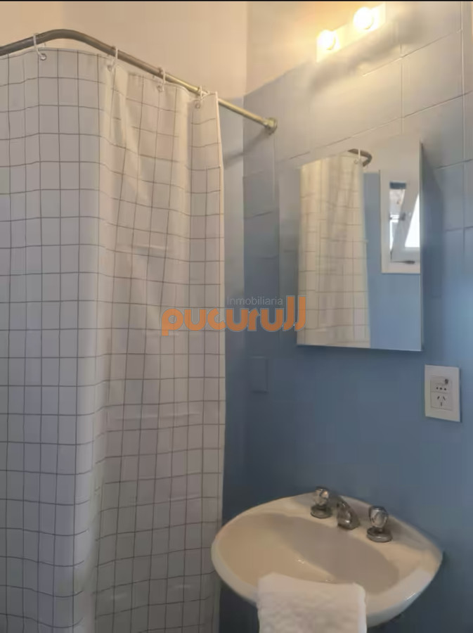 Casa ID.2889 - Gran Casa en Venta sobre el Mar de 5 Dormitorios y Dependencia en Península, Punta del Este