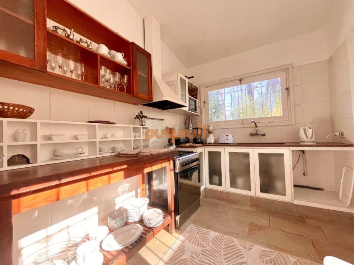 Casa ID.2676 - Cómoda Casa de 5 Dormitorios, Parrillero y Gran Jardín en San Rafael, Punta del Este