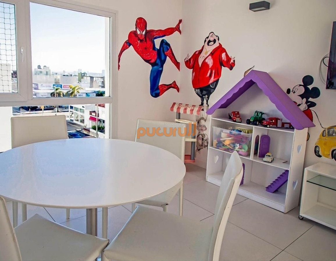 Apartamento ID.2712 - Venta de apartamento de 2 Dormitorios en el corazón de la Península, Torre con servicios