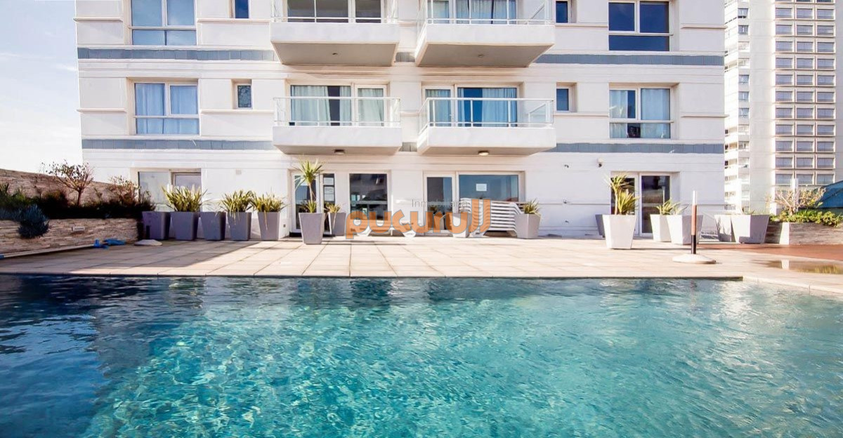 Apartamento ID.2712 - Venta de apartamento de 2 Dormitorios en el corazón de la Península, Torre con servicios