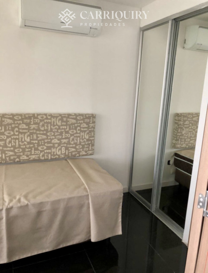 Apartamento ID.10467 - Venta de apartamento de 2 dormitorios más dependencia y parrillero en Playa Mansa