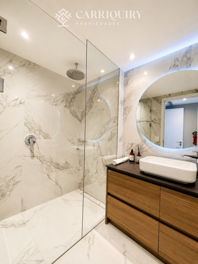 Apartamento ID.5805/Apartamento-en-Mansa--Punta-del-Este - Alquiler temporario de fabuloso departamento de dos dormitorios en Torre Venetian sobre Playa Mansa