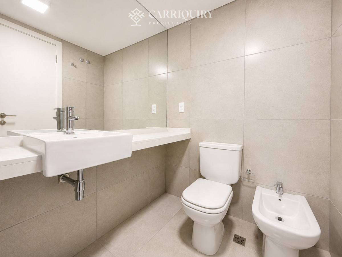 Apartamento ID.10429/apartamento-en-venta-de-3-dormitorios-en-torre-YOO - Moderno Apartamento de 2 Dormitorios en Venta, Playa Brava, Punta del Este