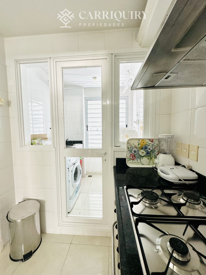 Apartamento ID.8502 - Alquiler temporario de Apartamento de 2 suites sobre Playa Mansa, Primera Línea