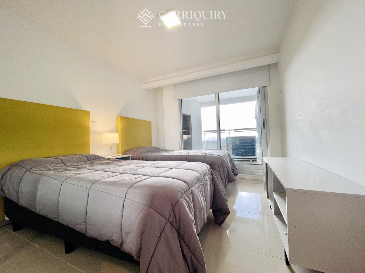 Apartamento ID.5195/Peninsula-con-excente-vista- - Apartamento de 2 Dormitorios y Parrillero con Vista al Mar en Playa Brava, Look Tower
