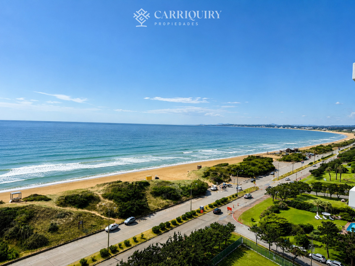 Apartamento ID.5805/Apartamento-en-Mansa--Punta-del-Este - Alquiler temporario de fabuloso departamento de dos dormitorios en Torre Venetian sobre Playa Mansa