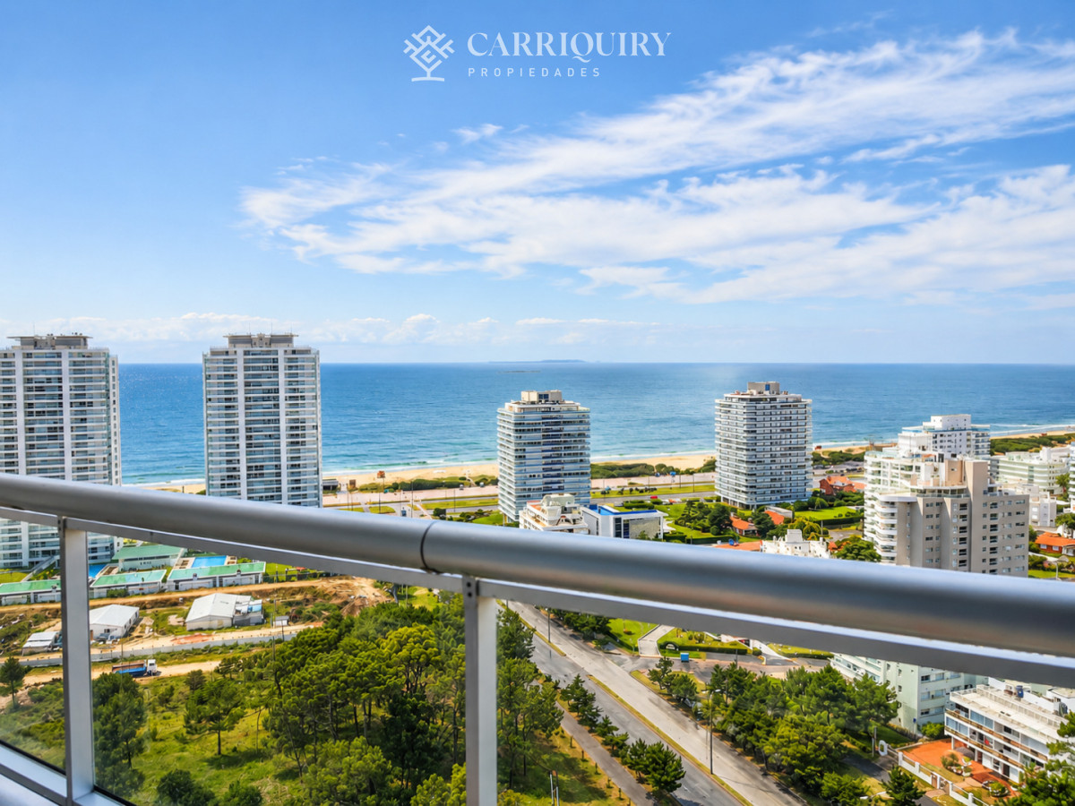 Apartamento ID.10435 - Moderno Apartamento Penthouse con Parrillero en torre One, Playa Brava Punta del Este