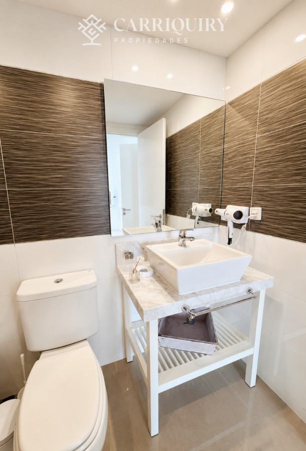 Apartamento ID.10435 - Moderno Apartamento Penthouse con Parrillero en torre One, Playa Brava Punta del Este