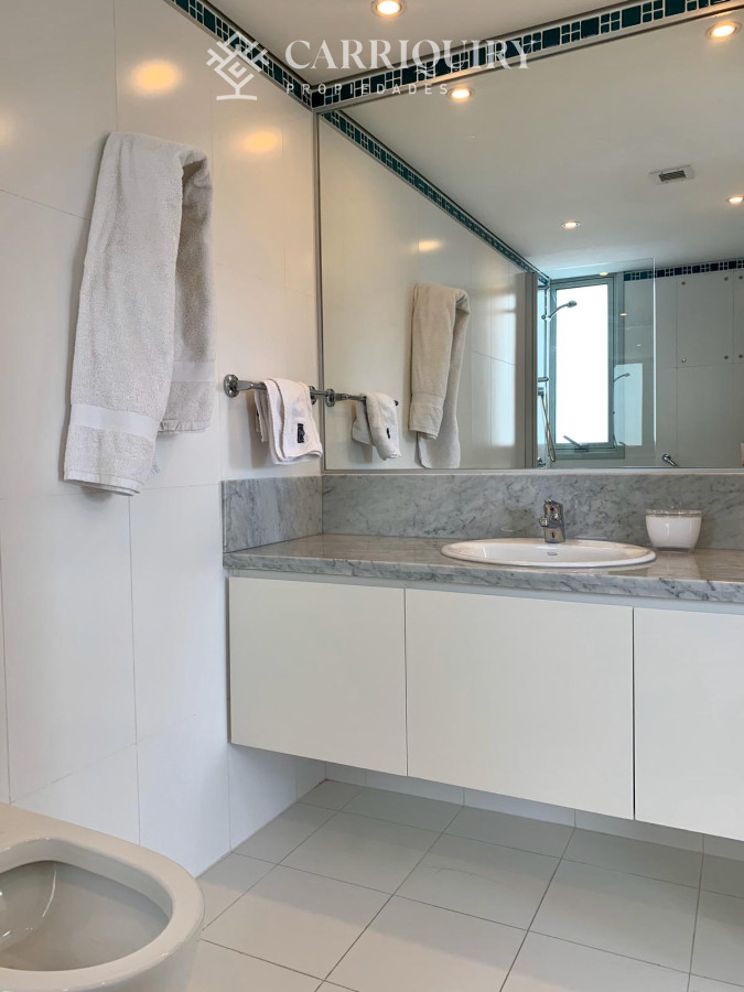 Apartamento ID.7044/Alquiler-temporal-de-apartamento-esquinero-en-Torre-Le-Parc-II,-Playa-Brava - Venta y alquiler de departamento esquinero de tres dormitorios mas dependencia de servicio, Torre LE PARC, playa Brava. Punta del Este