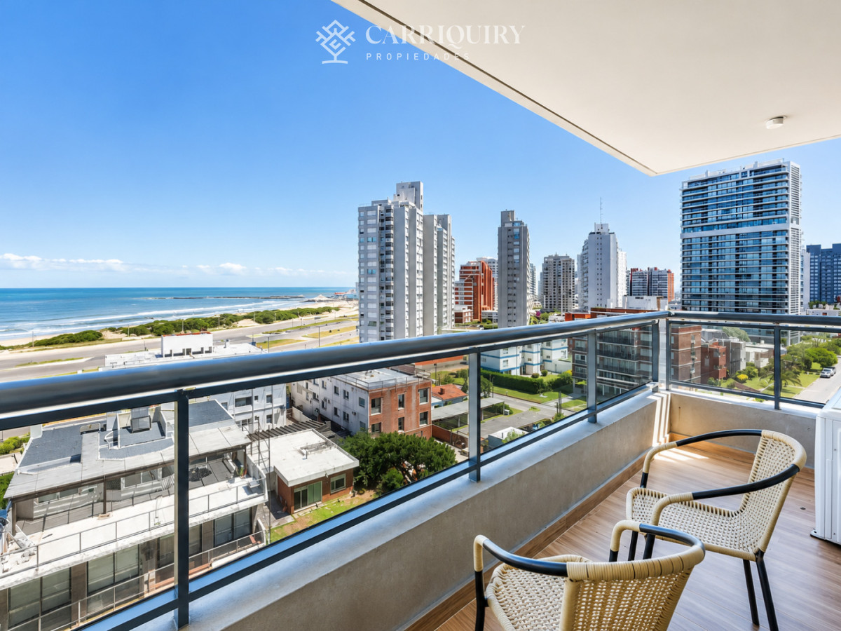 Apartamento ID.10429/apartamento-en-venta-de-3-dormitorios-en-torre-YOO - Moderno Apartamento de 2 Dormitorios en Venta, Playa Brava, Punta del Este