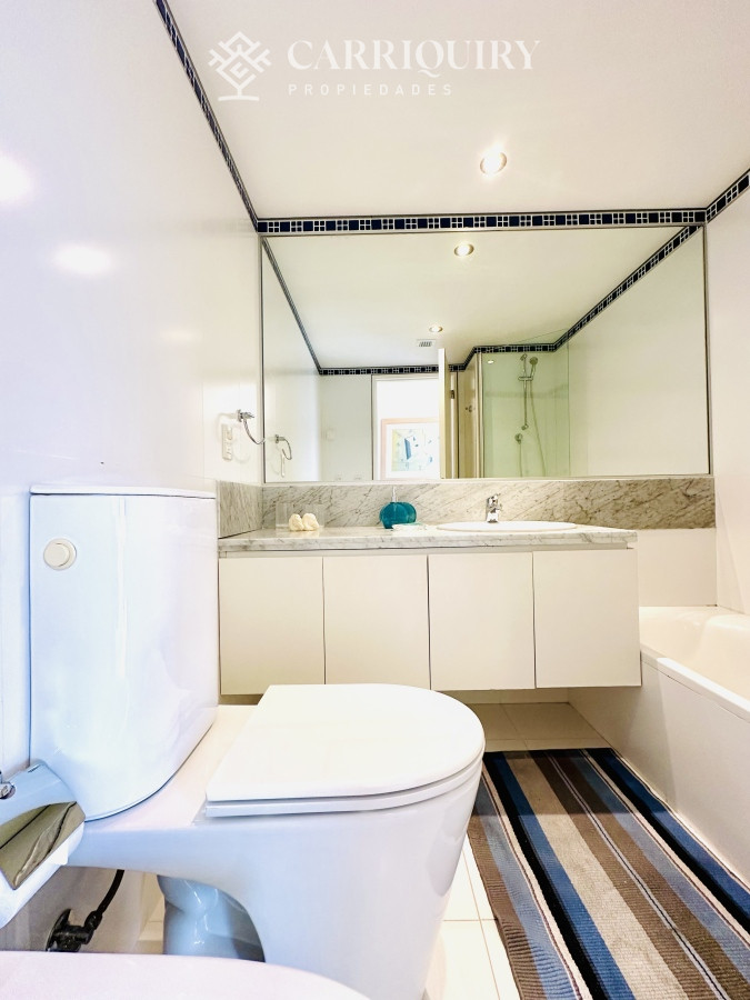 Apartamento ID.7507/Alquiler-temporario-de-apartamento-esquinero-de-tres-dormitorios-más-dependencia-de-servicio-sobre-Playa-Mansa,-Punta-del-Este - Alquiler temporal y anual de maravilloso departamento esquinero en Torre Le Parc, Playa Brava, Punta del Este