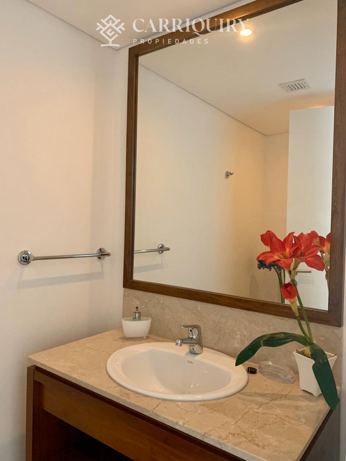 Apartamento ID.7044/Alquiler-temporal-de-apartamento-esquinero-en-Torre-Le-Parc-II,-Playa-Brava - Venta y alquiler de departamento esquinero de tres dormitorios mas dependencia de servicio, Torre LE PARC, playa Brava. Punta del Este