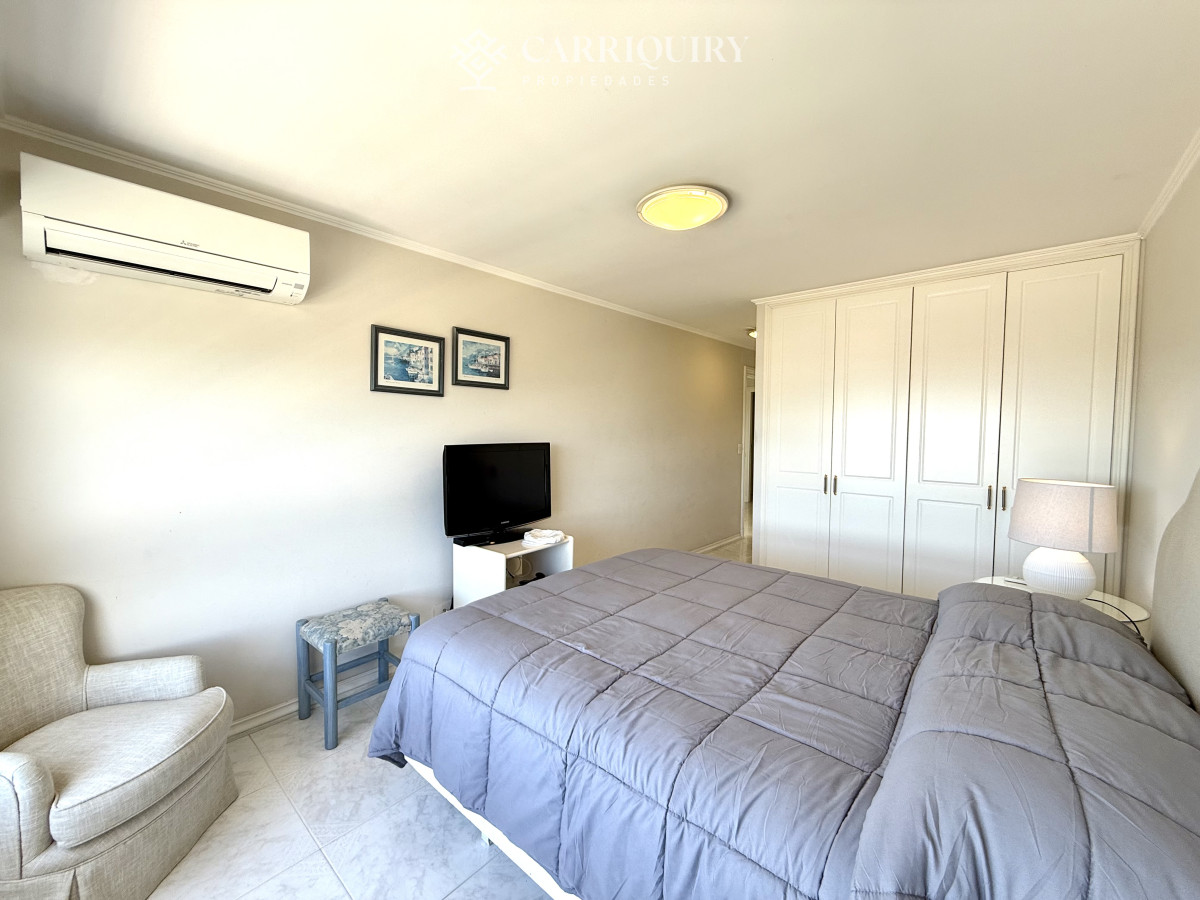 Apartamento ID.8071/APARTAMENTO,-4-DORM- -DEP.-SERV,-PUERTO,-PUNTA-DEL-ESTE,-VENTA-Y-ALQUILER - Alquiler temporario de apartamento esquinero de tres dormitorios más dependencia de servicio sobre Playa Mansa, Punta del Este