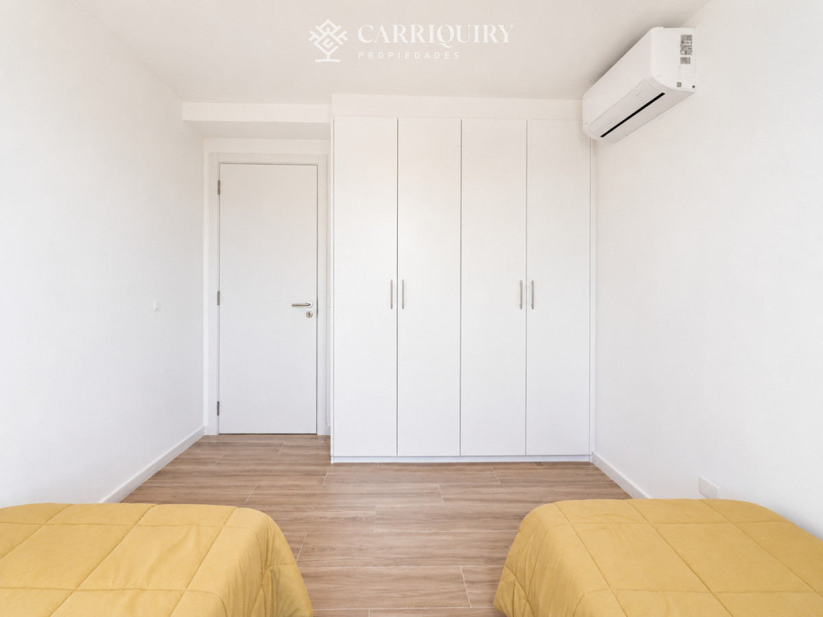 Apartamento ID.10429/apartamento-en-venta-de-3-dormitorios-en-torre-YOO - Moderno Apartamento de 2 Dormitorios en Venta, Playa Brava, Punta del Este