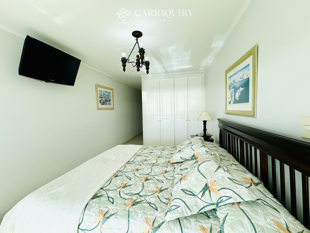 Apartamento ID.8502 - Alquiler temporario de Apartamento de 2 suites sobre Playa Mansa, Primera Línea