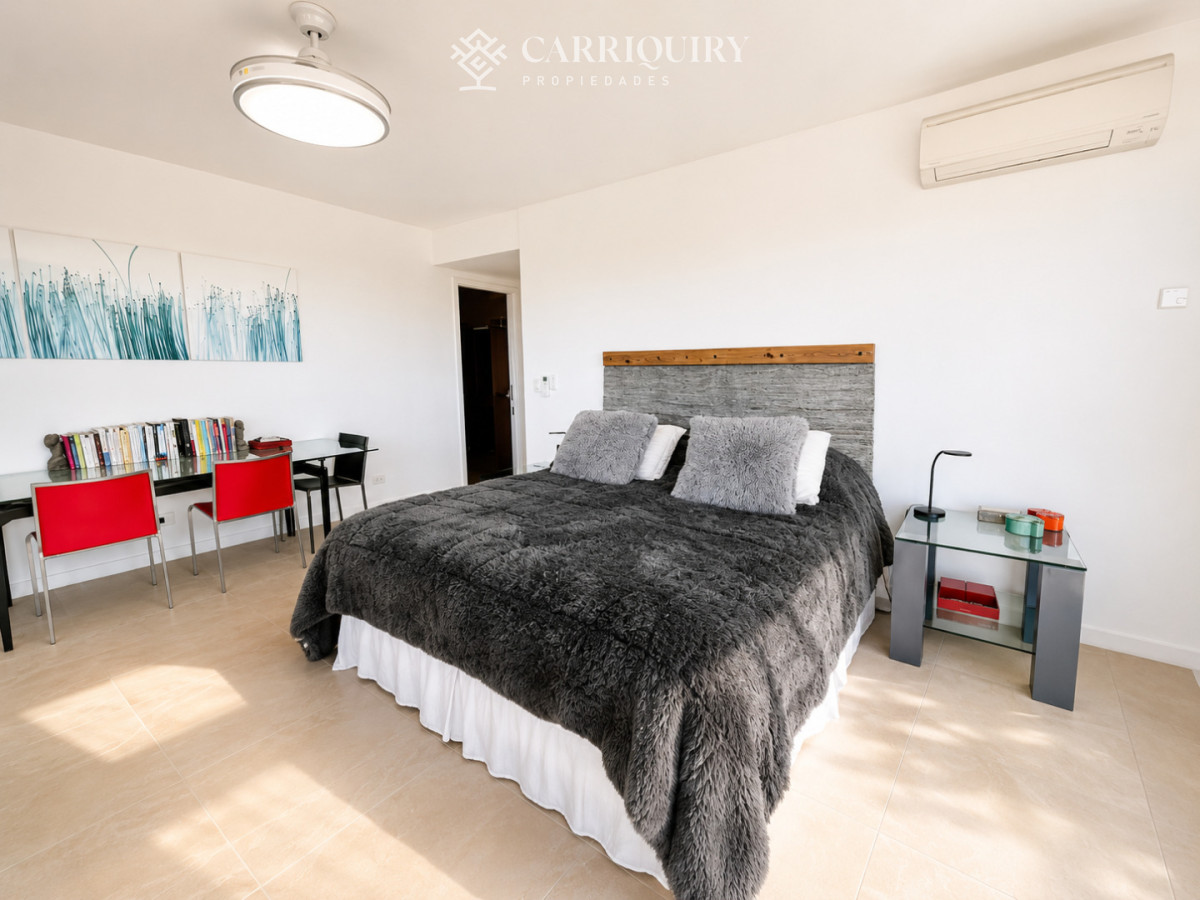 Apartamento ID.7044/Apartamento-en-torre-de-lujo - Venta y alquiler de departamento esquinero de tres dormitorios mas dependencia de servicio, Torre LE PARC, playa Brava. Punta del Este